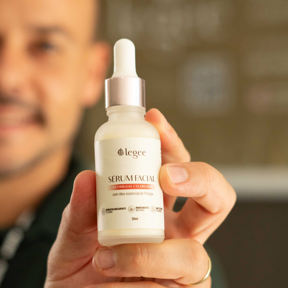 Sérum Facial Clareador e Antirugas