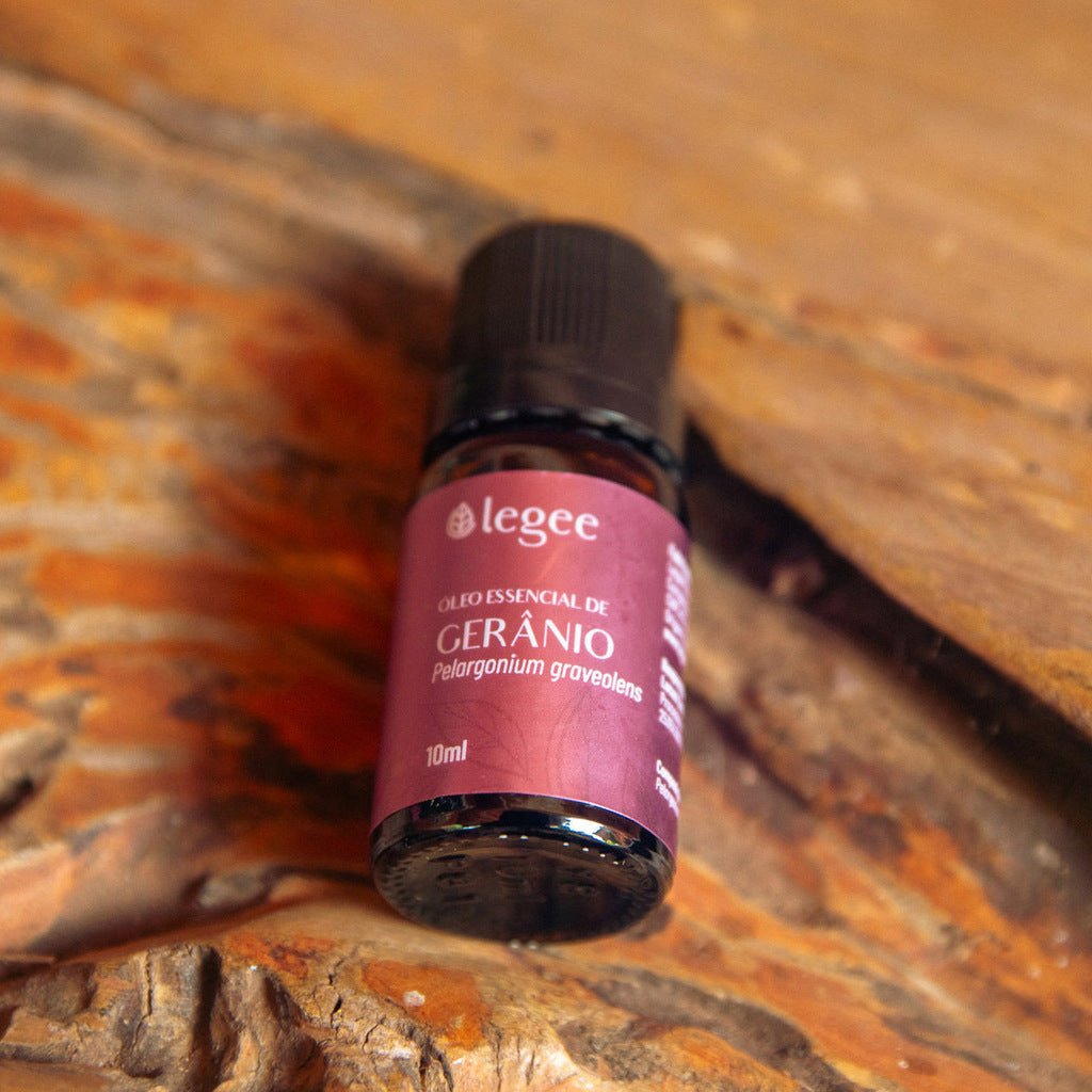 Óleo essencial de Gerânio Bourbon (Pelargonium graveolens) - 10mL - Legee