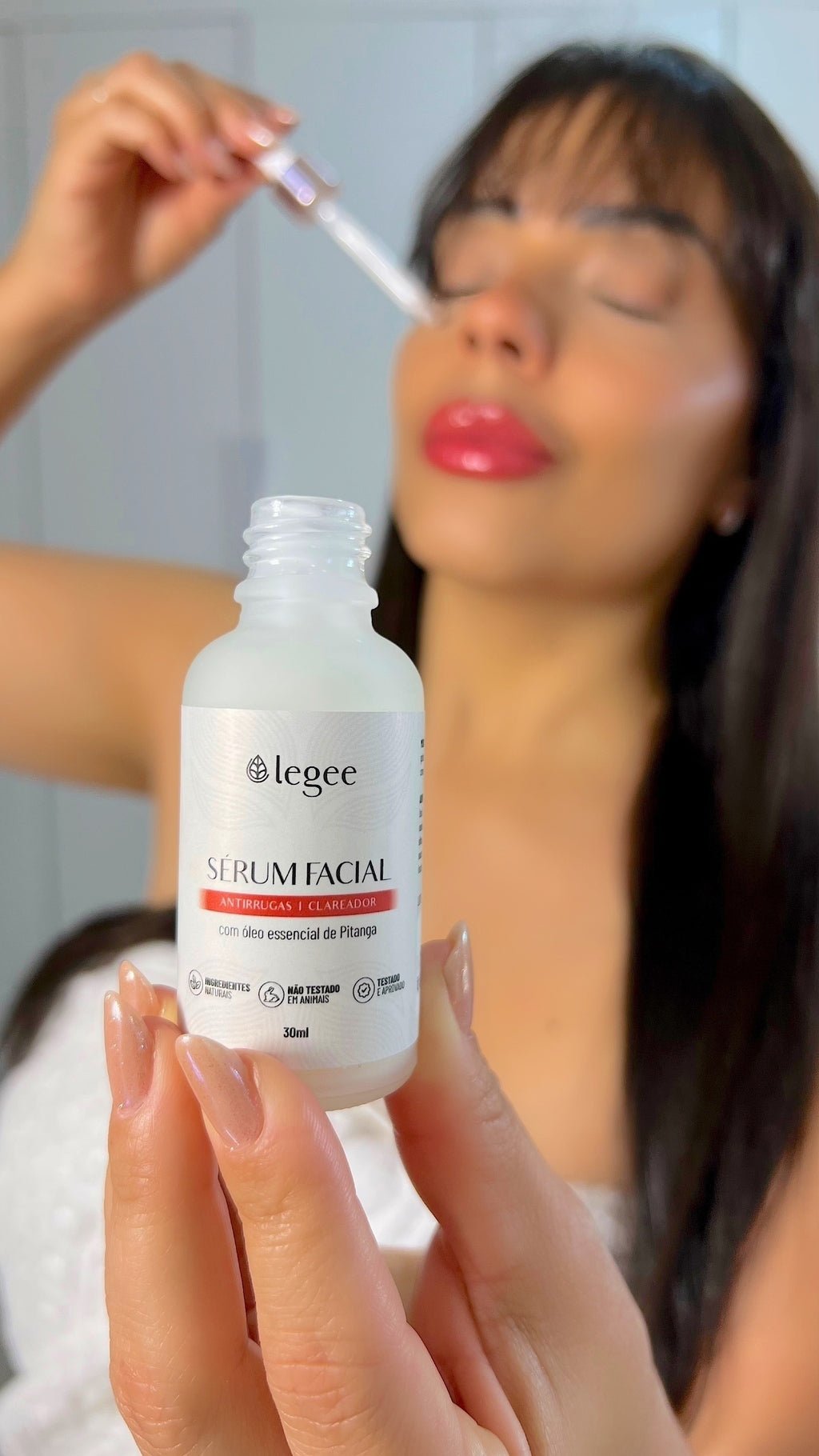 Sérum Facial Clareador e Antirugas - Legee